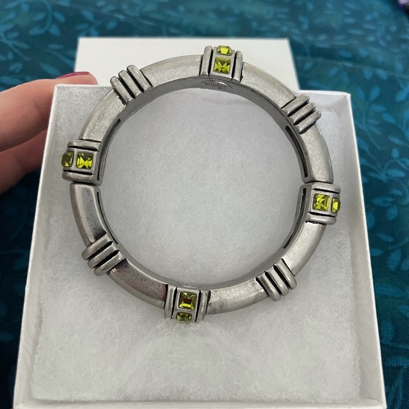 Lia Sophia Stretch Bracelet - Picture 3 of 6